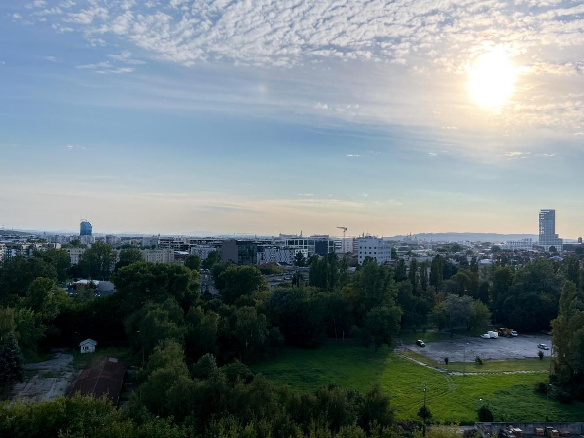 12 Floor Mogilska Tower Apartment Krakow Exterior photo